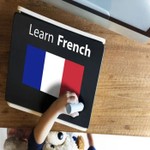 Logo of the podcast Easy French Podcast Easy French