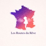 Logo of the podcast Les Routes du Rêve - Et si les lieux que vous traversez racontaient leurs histoires? Podcast Les Routes du Rêve - Et si les lieux que vous traversez racontaient leurs histoires?