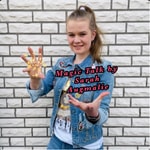 Logo of the podcast Magic Talk by Sarah Augmalie Podcast Magic Talk by Sarah Augmalie