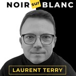 Logo of the podcast Noir sur blanc – le podcast où le polar se lit, s’écrit… et se pense. Podcast Noir sur blanc – le podcast où le polar se lit, s’écrit… et se pense.