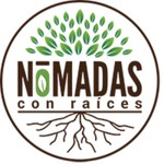 Logo of the podcast Nómadas con Raíces Comunidad Digital para migrantes Podcast Nómadas con Raíces Comunidad Digital para migrantes